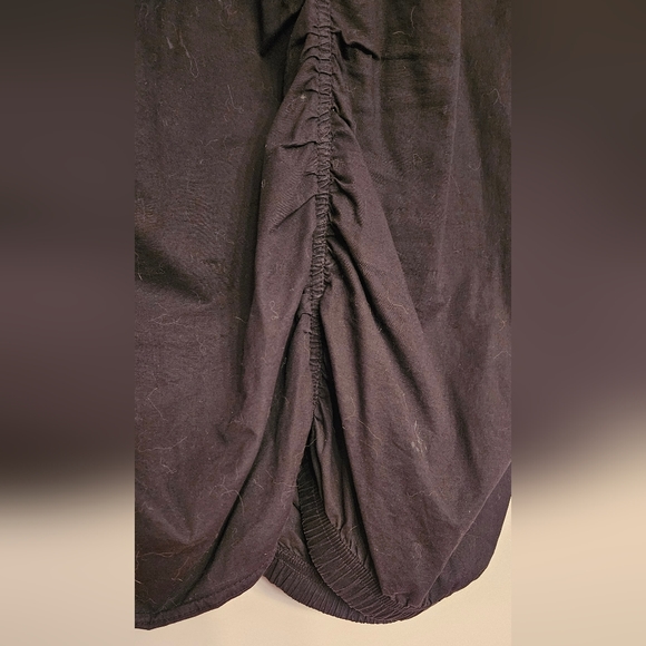 XCVI Black Ruched Midi Skirt - Picture 2 of 8